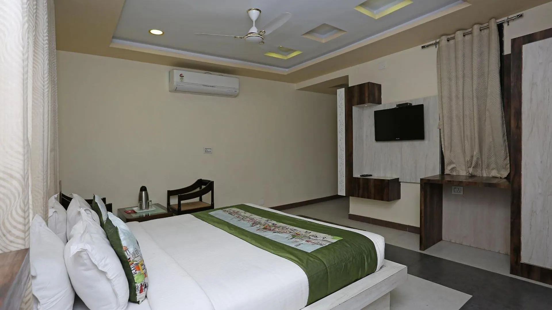Collection O Greenland Udaipur Hotel