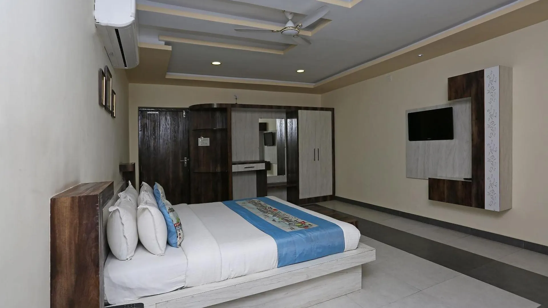 Hotel Collection O Greenland Udaipur